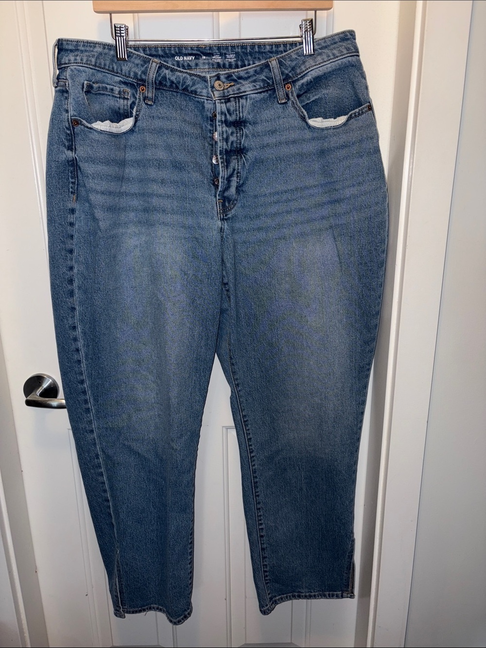 Old Navy Button-Fly Curvy OG Loose Jeans, size 18